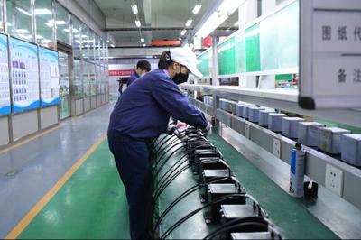 寧夏銀川 企業(yè)開(kāi)足馬力忙生產(chǎn)，機(jī)電設(shè)備產(chǎn)業(yè)迎春潮